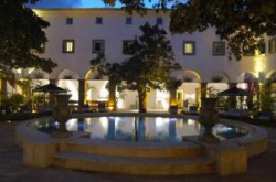 ���� ����� Pestana Convento do Carmo 5*