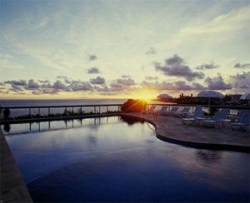 ���� ����� Golden Tulip Rio Vermelho 4*