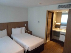 ���� ����� Bourbon Convention Ibirapuera 4*