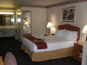 ���� ����� Holiday Inn Express 4*
