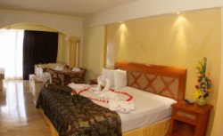   Golden Parnassus Resort and Spa 5*