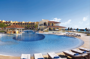 ���� ����� Secrets Capri Riviera Cancun 5*