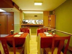 ���� ����� Aparthotel City Senator  *