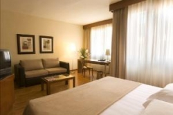 ���� ����� Aparthotel Mariano Cubi  4*