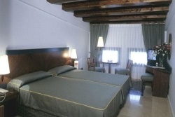 ���� ����� Barcino 4*