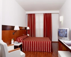 ���� ����� Catalonia Berna  4*