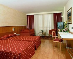 ���� ����� Catalonia Suite 4*