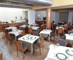 ���� ����� Corcega 4*