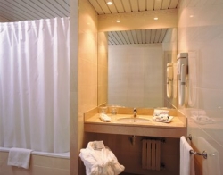 ���� ����� Covadonga 4*