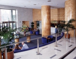 ���� ����� Plaza 4*