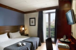 ���� ����� Plaza 4*