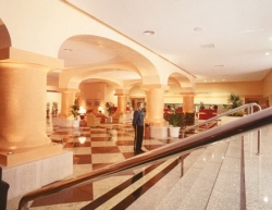 ���� ����� Senator 4*