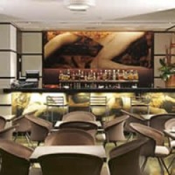 ���� ����� Universitat 4*