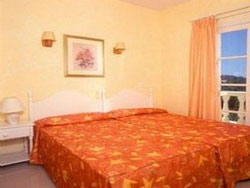 ���� ����� Castalia Park Aparthotel 4*