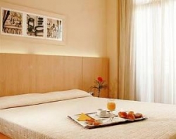 ���� ����� Reina Aparthotel 4*