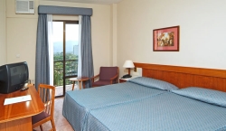 ���� ����� Bayren 4*