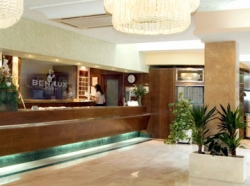 ���� ����� Benilux Park 3*