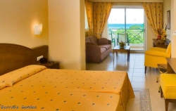 ���� ����� Barrosa Garden 4*