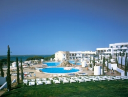 ���� ����� Fuerto Rompido 4*