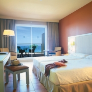 ���� ����� Fuerto Rompido 4*