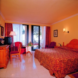 ���� ����� Hesperia Villamil 4*