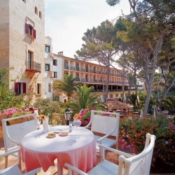 ���� ����� Hesperia Villamil 4*
