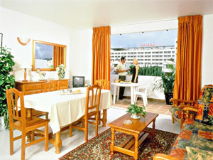 ���� ����� Apartmentos Estival Park 4*