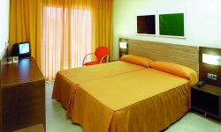 ���� ����� Aqua-HotelL Bertran 3*
