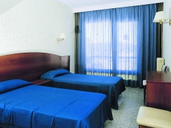 ���� ����� Oasis Park Lloret 4*