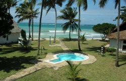   Jacaranda Indian Ocean Beach Resort 4*