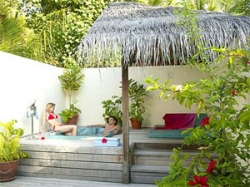 ���� ����� Meeru Island Resort 4*