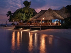   Four Seasons Resort Maldives (Kuda Huraa) 5*
