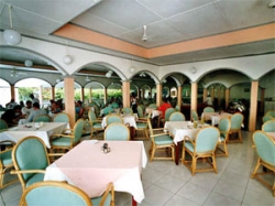 ���� ����� Equator Village  3*