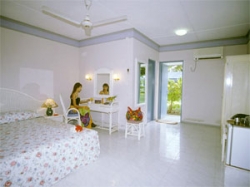 ���� ����� Equator Village  3*