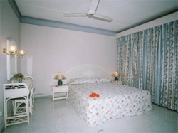 ���� ����� Equator Village  3*