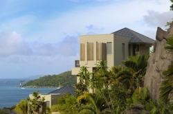 ���� ����� Raffles Praslin 5*