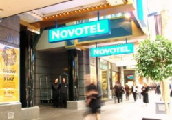 ���� ����� Novotel On Collins 4*
