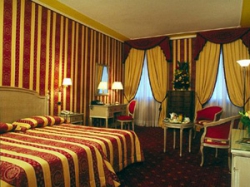 ���� ����� PALAZZO SANT ANGELO SUL CANAL GRANDE 4*