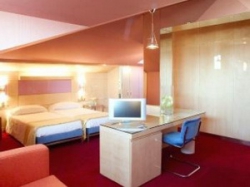 ���� ����� Albani 4*