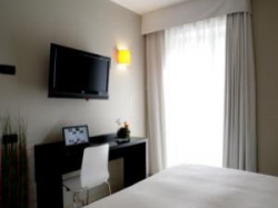 ���� ����� Aniene 4*