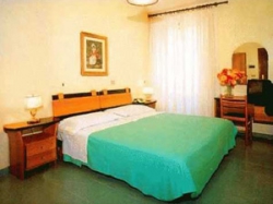���� ����� Archimede 4*