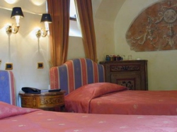 ���� ����� Castello La Castelluccia 4*