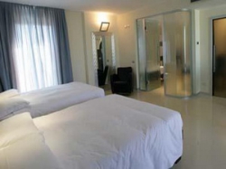 ���� ����� La Griffe 4*