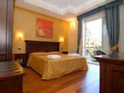 ���� ����� Siracusa 4*