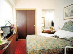 ���� ����� Piccadilly 3*