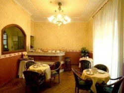 ���� ����� Trinita' Dei Monti 3*