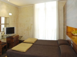 ���� ����� Tritone 3*