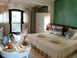 ���� ����� FORTE VILLAGE RESORT - LA PINETA 4*