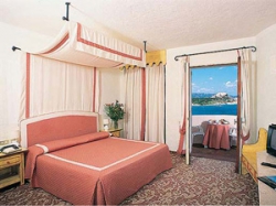   GRAND HOTEL SMERALDO BEACH 4*