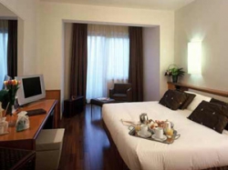 ���� ����� LONDRA 4*